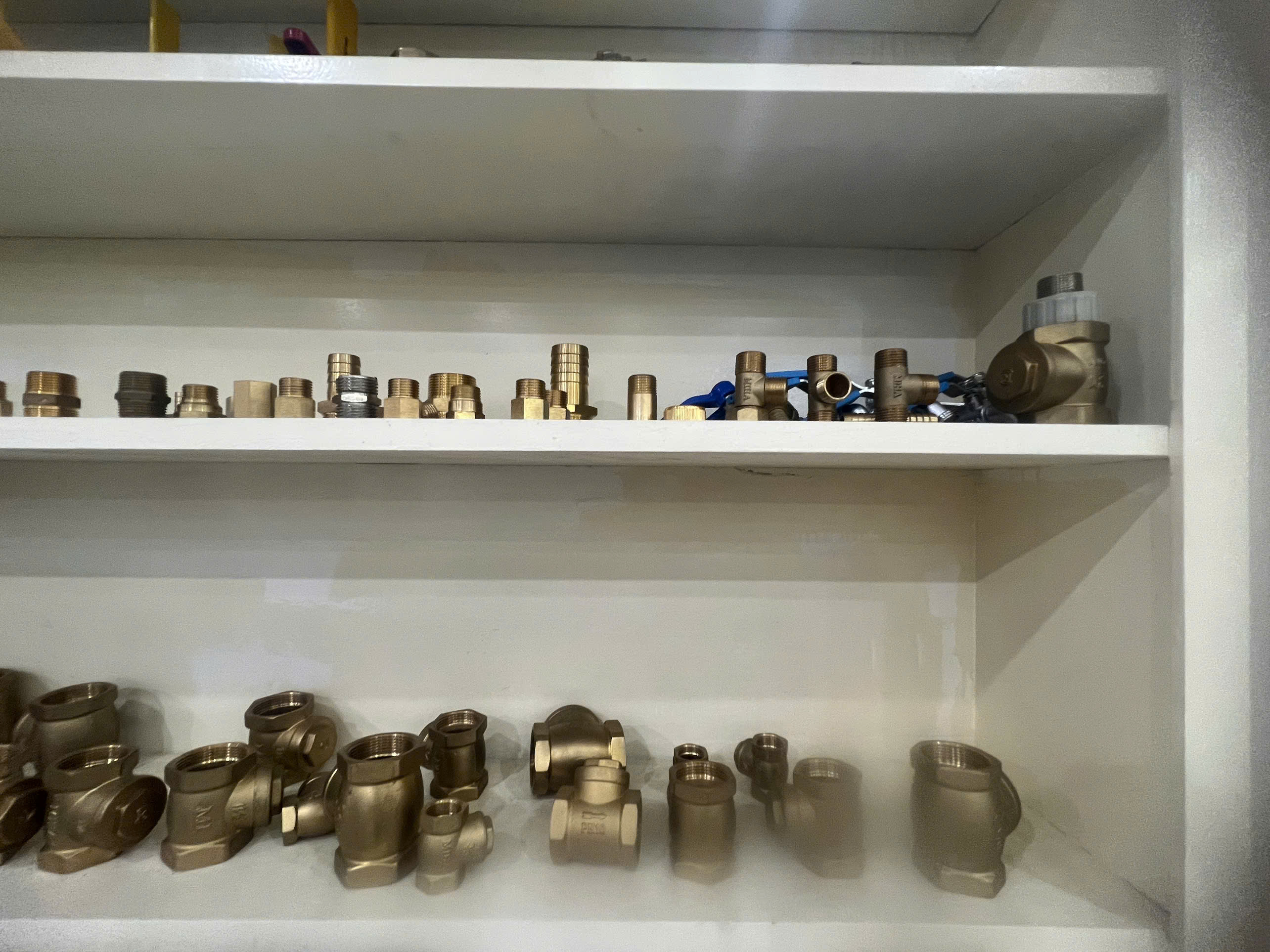 Samples shelf 17.jpg